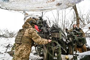 Paryžiuje darbą pradeda Ukrainos artilerijos koalicija