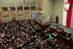Lenkų parlamentas atmetė M. Morawieckio siūlomą dešiniojo sparno vyriausybę
