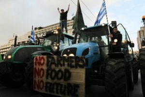 Europą smaugia nauji ūkininkų protestai