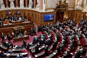 Prancūzijos Senatas nubalsavo už tai, kad abortai taptų konstitucine laisve