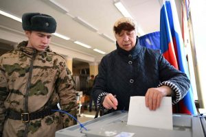 Rusijoje prasidėjo balsavimas rinkimuose, kurie pratęs V. Putino valdymą bent iki 2030-ųjų