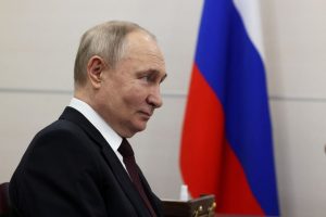 Buvęs teisininkas: V. Putinas slaptam devynerių metų sūnui ketina perduoti Kremliaus vairą