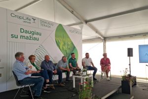 „Agrovizijoje“ ieškota receptų dirbtinei priešpriešai tarp ūkininkų ir visuomenės grupių mažinti