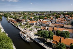 Klaipėdos aukštųjų mokyklų absolventams – piniginės premijos už baigiamuosius darbus