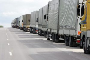 Per praėjusią parą į Lietuvą neįleistos 34 krovininės transporto priemonės