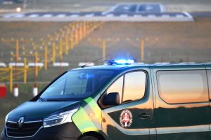 Danų deportuotas šiaulietis iš Vilniaus oro uosto išvyko su policijos konvojumi