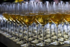 Švedija rengiasi švelninti alkoholio prekybos apribojimus