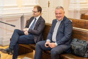 „MG Baltic“ advokatas: degtinės butelio dovanojamas nėra korupcinis veiksmas