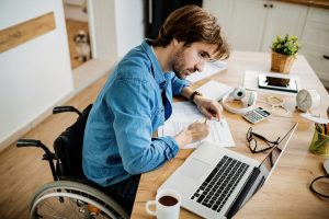 Sumažėjo neįgalių ilgalaikių bedarbių