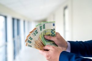 Bankai sumokėjo beveik 102 mln. eurų solidarumo įnašo
