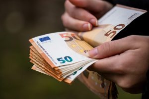 Eurostatas: metinė infliacija Lietuvoje gruodį – viena mažesnių ES