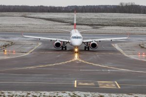 Lietuvos oro uostuose pernai keleivių daugėjo 12 proc., skrydžių – 4,5 proc.