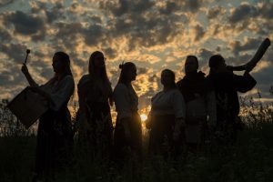 Kaune – dainų ir sutartinių vakaronė su folkloro grupe „Girjaukis“