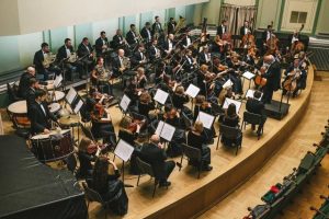 Klausytojus pasiekė nauja operos žvaigždyno ir Kauno miesto simfoninio orkestro plokštelė
