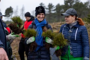 Unikali iniciatyva – bendruomenės eidamos užaugino 35 tūkst. tikrų medžių