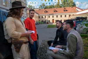 Nuotykių komedijoje „Pranašystė Lietuvai“ broliai Lavrinovičiai sukūrė neįprastus vaidmenis