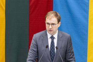 V. Gapšys kreipsis į LAT su prašymu stabdyti bausmės vykdymą, jei Seimas paliks mandatą