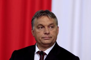 Po apkaltinamojo nuosprendžio Vengrijos premjeras V. Orbanas paragino D. Trumpą tęsti kovą