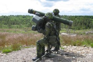 Lietuva iš švedų už 10 mln. eurų pirks trumpojo nuotolio raketų