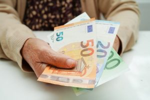 Lietuviams trūksta sąmoningumo: daugiau nei pusė spjauna į pensijų kaupimą