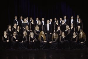 „Mes laukiam Kalėdų“: teatro choro koncerte skambės spiričiueliai ir gospelai