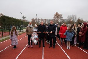 Atnaujintas VDU Ugnės Karvelis gimnazijos stadionas