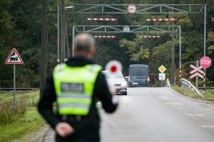 Ilgąjį Žolinės savaitgalį policija stiprins patruliavimą šalies keliuose ir pajūryje