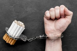 Už neteisėtą disponavimą cigaretėmis nuteisti du vyrai: vienam – kalėjimas, kitam 40 tūkst. bauda