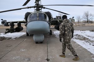 Žiniasklaida: ukrainiečiai skelbia numušę rusų sraigtasparnį