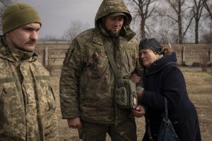 Kyjivas: rusų karių pajėgos bando apsupti Bachmutą