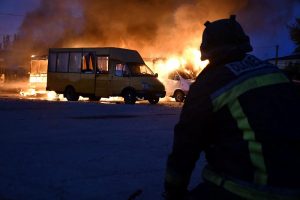 Ukraina teigia Donecke sunaikinusi rusų formuotę, Rusija kaltina ją atakomis