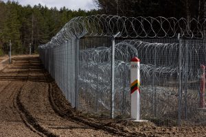 VSAT: pasienyje su Baltarusija apgręžti 24 neteisėti migrantai
