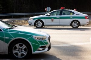 Vilniuje į avariją pateko pareigūnų automobilis