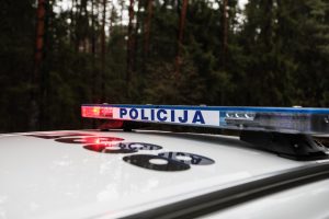 Vilniuje – masinė avarija: „Škodai“ įsirėžus į „Opel“ apgadinti dar du automobiliai