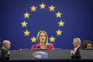 EP pirmininkė pažadėjo remti Ukrainą kiekviename žingsnyje