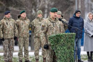 Lietuvos kariuomenės vadas – už privalomosios karo tarnybos ilginimą