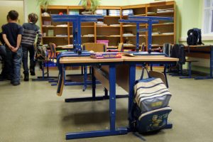 Autizmo asociacija Seimo inicijuojamas pataisas vadina bausme pažangioms mokykloms