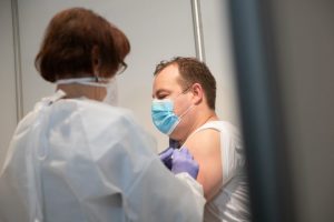 SAM: Lietuvą pasiekė 12-oji „BioNTech ir Pfizer“ vakcinų siunta, auga skiepijimo tempai