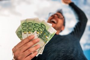 Lietuvoje – rekordinis laimėjimas: vilnietis „Eurojackpot“ loterijoje susižėrė 24 mln. eurų 