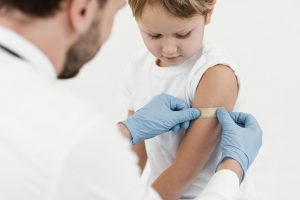 NVSC: nuo ŽPV pradėjus skiepyti ir berniukus, vakcinuotų vaikų skaičius išaugo