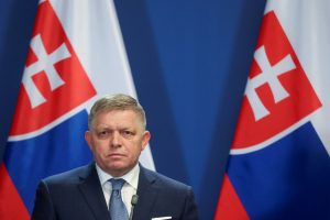 Premjeras: Slovakija nepritaria Ukrainos priėmimui į NATO