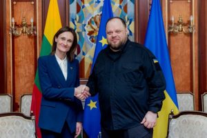 Kyjive viešinti Seimo pirmininkė pabrėžė tolesnę Lietuvos paramą
