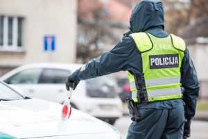 Kelių policijos pareigūnai: priemonių tikslas – apsaugoti eismo dalyvius