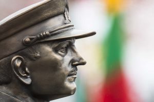 Merkinėje atidengta Lietuvos partizanų vado Adolfo Ramanausko-Vanago skulptūra