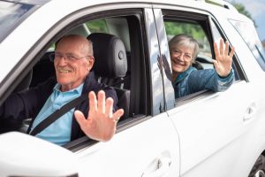 Medikė apie vyresnio amžiaus vairuotojus: niekas nėra apsaugotas, kad neištiks infarktas kelyje