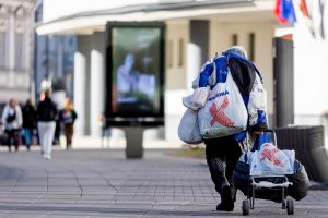 Kas sutramdys pašalpomis piktnaudžiaujančius tariamus ligonius?