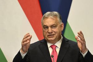 V. Orbanas: Vengrija rengiasi šį mėnesį ratifikuoti Švedijos paraišką dėl narystės NATO