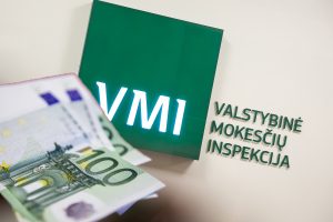 Kodėl VMI skolininkai banko sąskaitoje gali turėti tik 354 eurus?