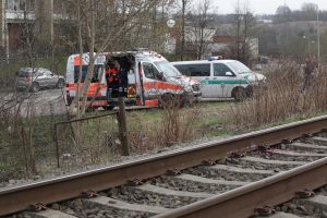 Tragedija Joniškyje: ant geležinkelio bėgių rastas negyvas jaunas vyras