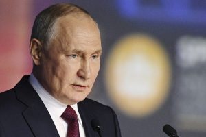 Perspėjimas dėl kitų V. Putino žingsnių: Rusiją turime sustabdyti kuo toliau nuo savo sienų